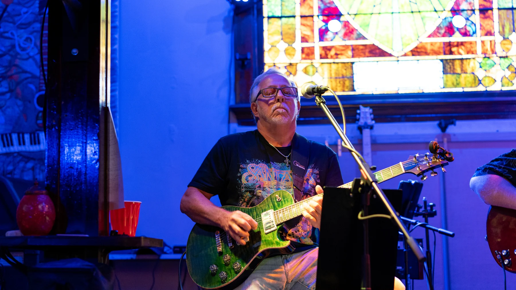 Greg Mebs performing at Band of Helping Hands